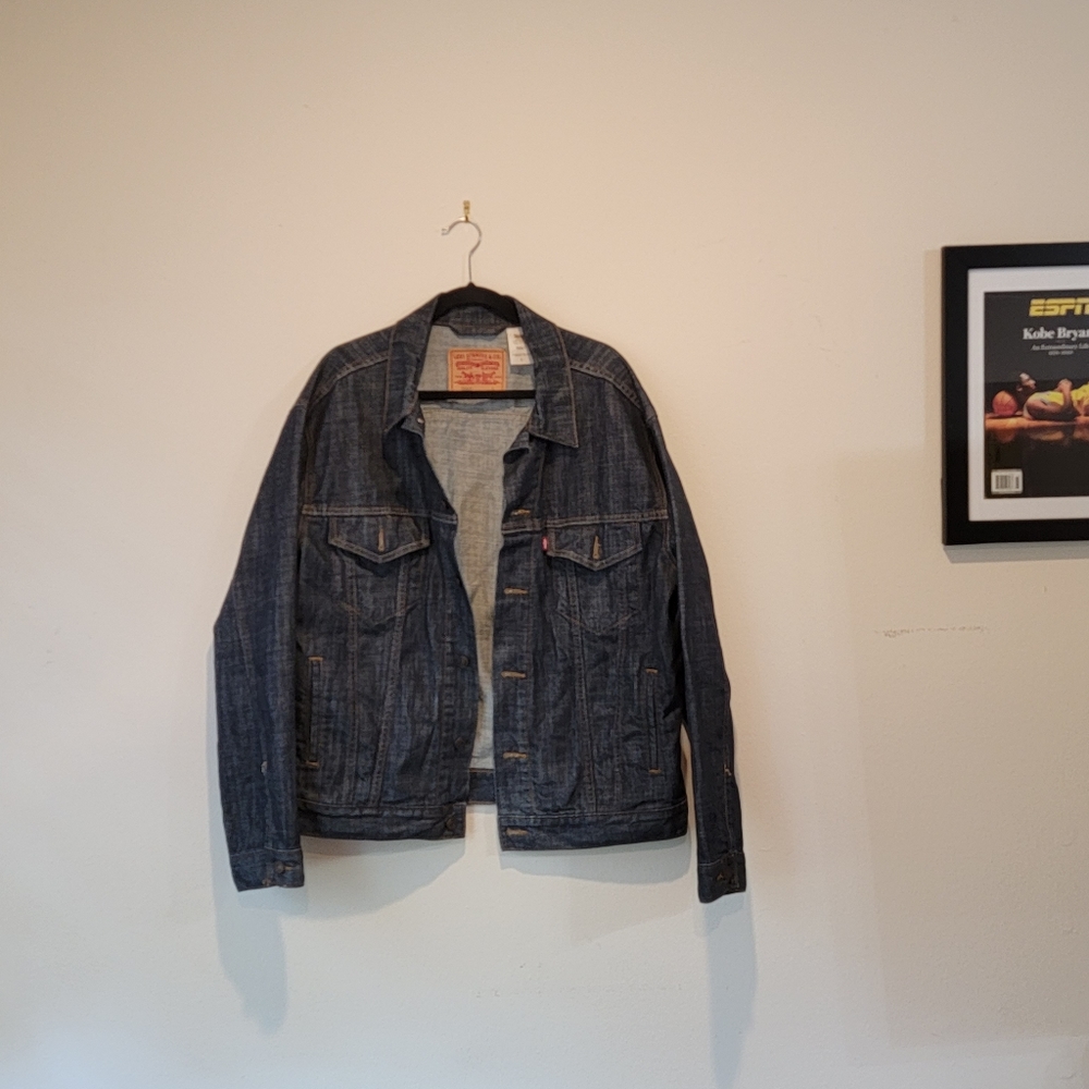 Levi's Men's Denim Jacket - Classic Blue - Picture 2 of 11